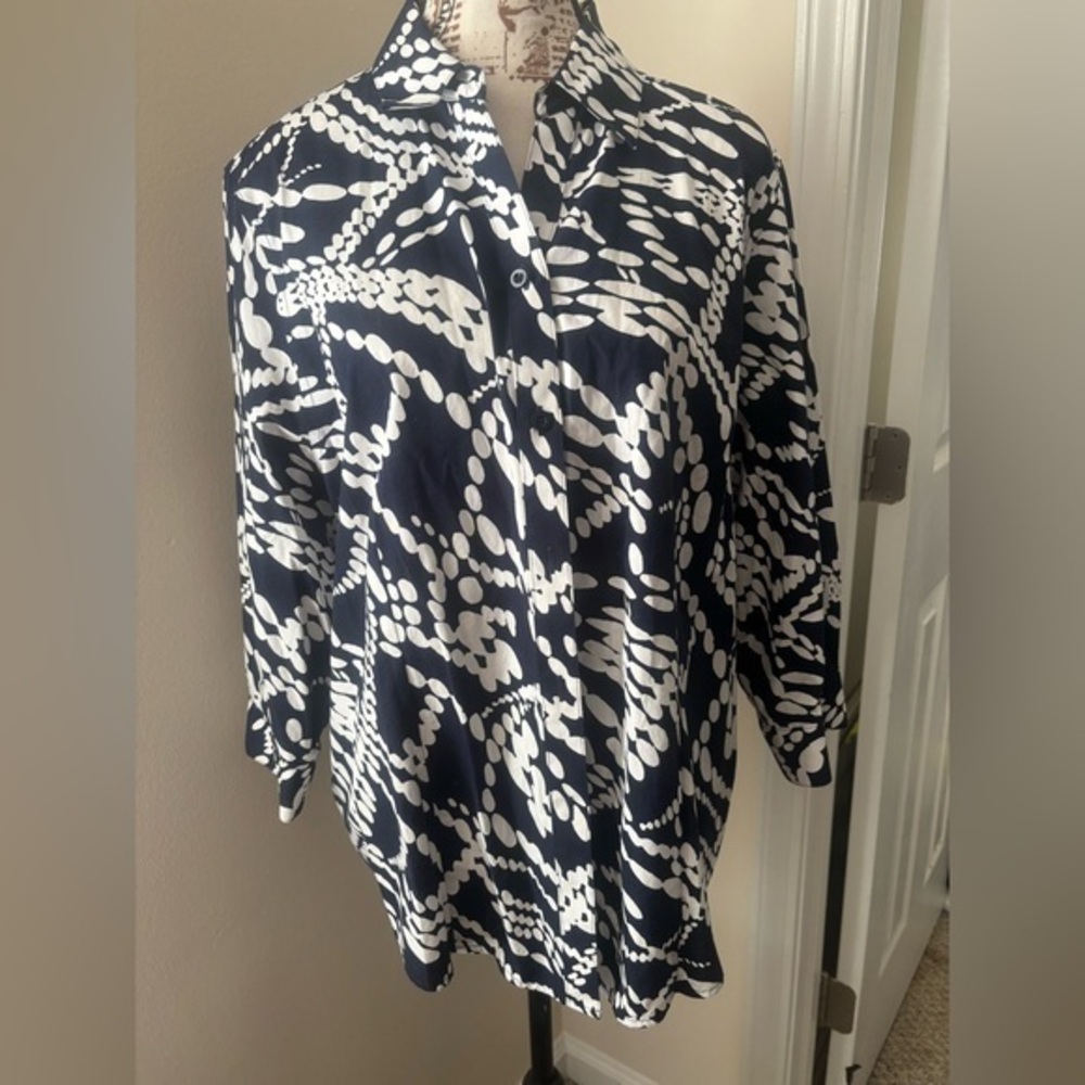 Chicos Wrinkle Resistant Button Down Blouse Size 3 - image 2